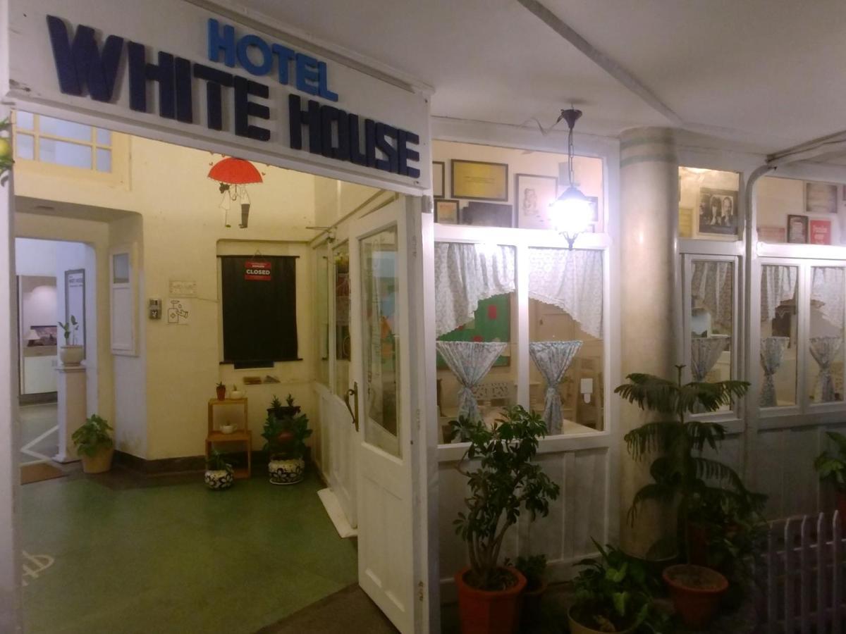 Hotel White House Dehradun Buitenkant foto