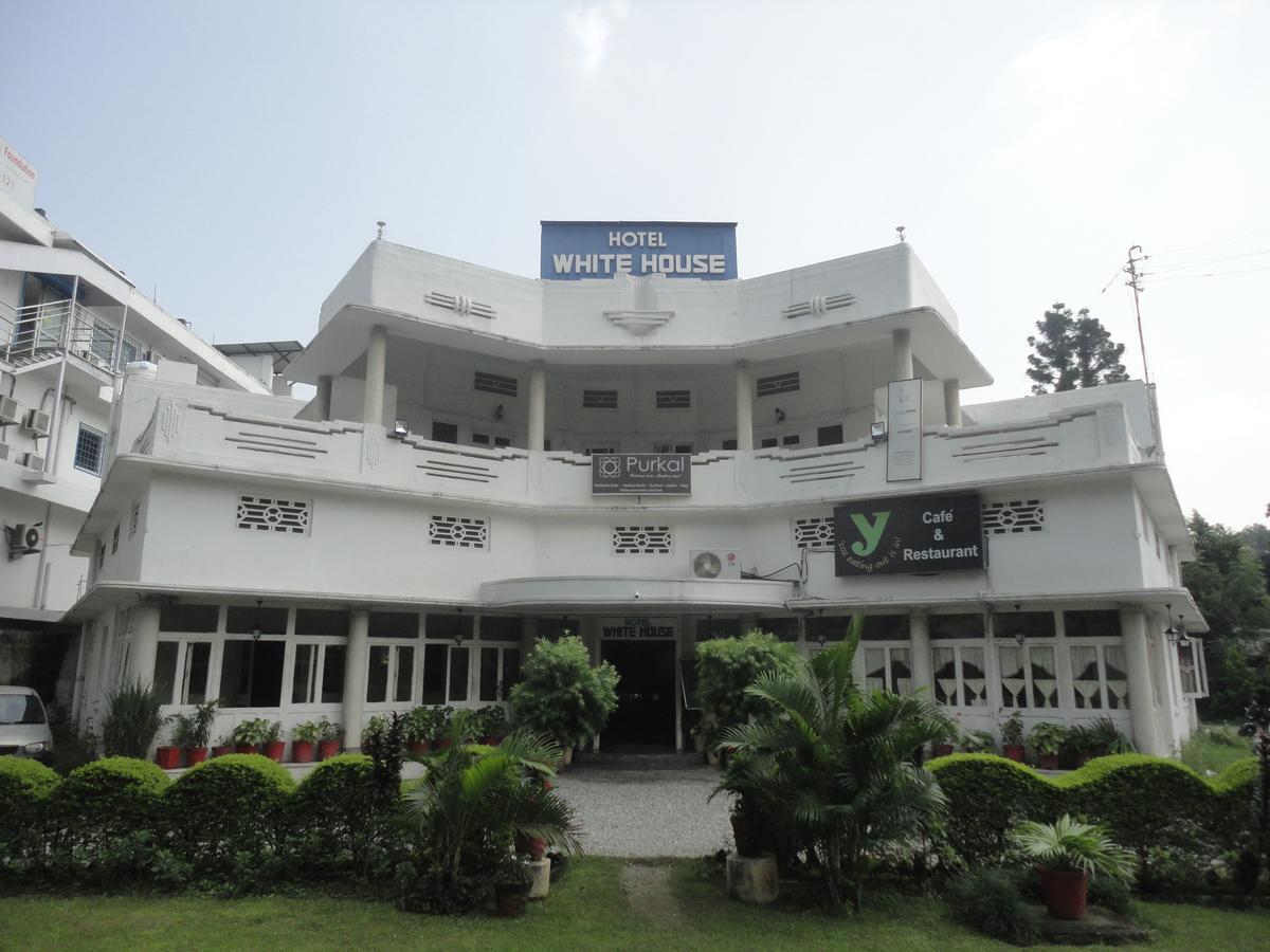 Hotel White House Dehradun Buitenkant foto